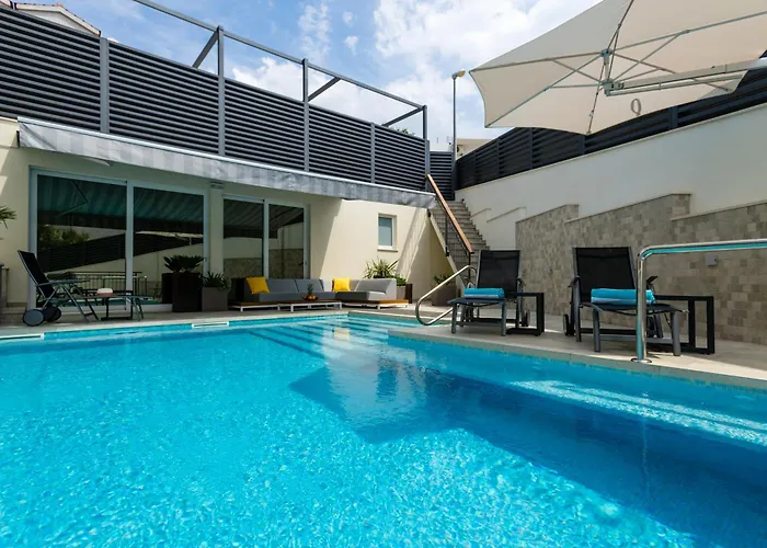 - Teranea Hvar Bed & Breakfast Hvar Town