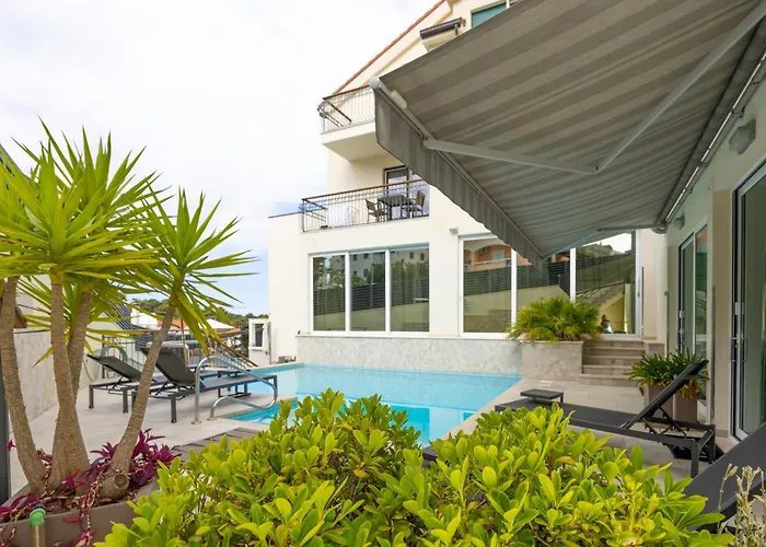 - Teranea Hvar Bed & Breakfast Hvar Town