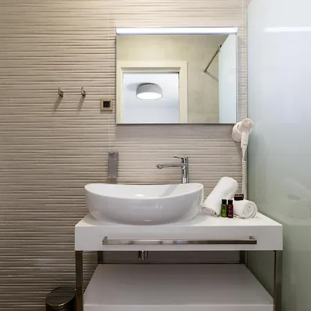 - Teranea Hvar Bed & Breakfast 4*