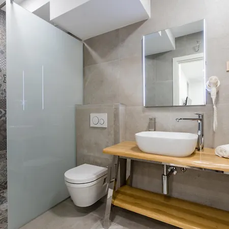 - Teranea Hvar Bed & Breakfast