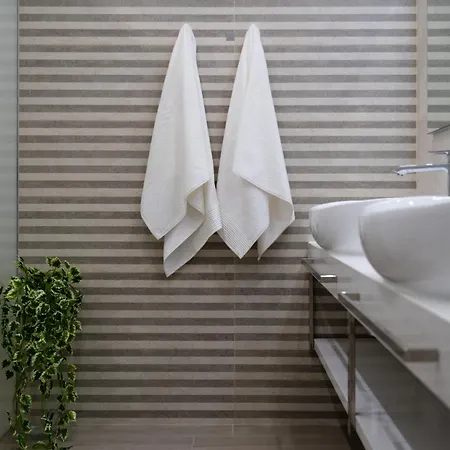 - Teranea Hvar Bed & Breakfast 4*