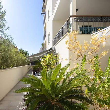 - Teranea Hvar Bed & Breakfast