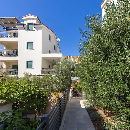 - Teranea Hvar