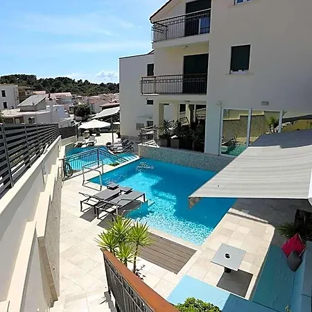 Panzió - Teranea Hvar