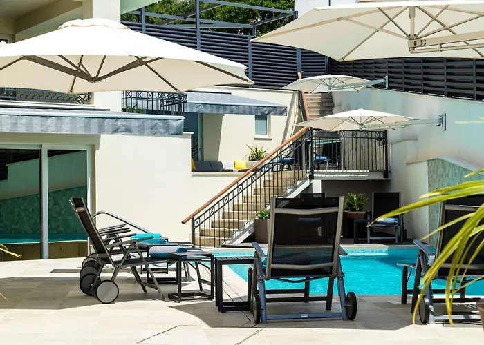 - Teranea Hvar Couette-café