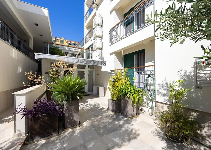 - Teranea Hvar Bed & Breakfast Hvar Town