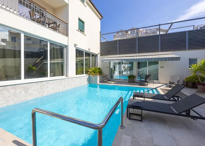 - Teranea Hvar Couette-café 4*