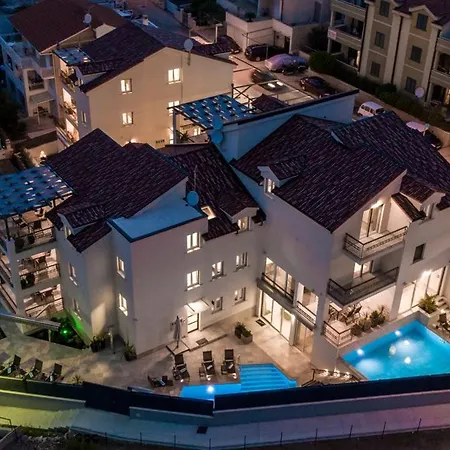 - Teranea Hvar 4*