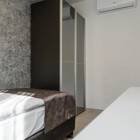 - Teranea Hvar Bed & Breakfast