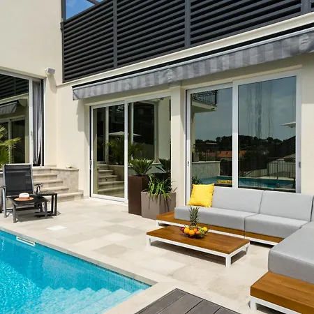 - Teranea Hvar 4* Hvar Town